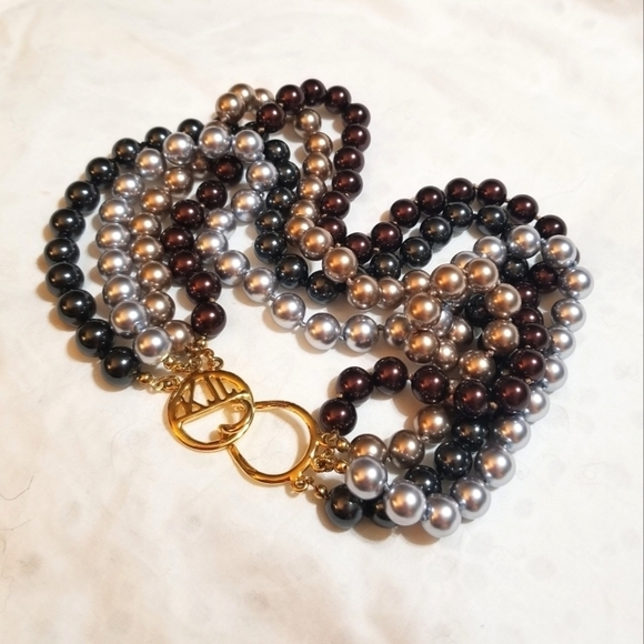 1980s KJL LOGO 4 Strand Pearl Necklace - Picture 5 of 7